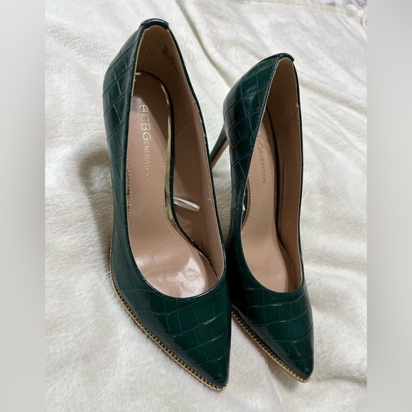 BCBGeneration heels green with gold - Picture 6 of 11